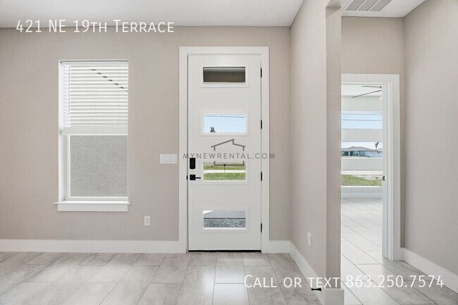 Foto del edificio - 421 NE 19th Terrace