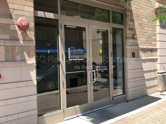 Foto del edificio - 10 S Dunton Ave