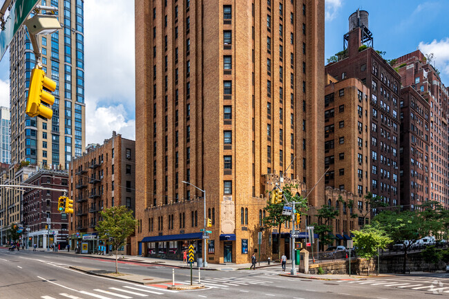 Foto del edificio - Silver Suites Residences at Beekman Tower