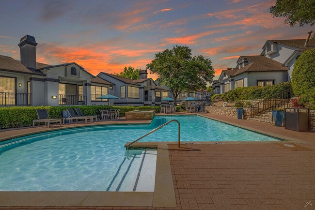 Building Photo - Avalon at Chase Oaks