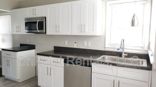 Foto del edificio - 11357 Winston Ave