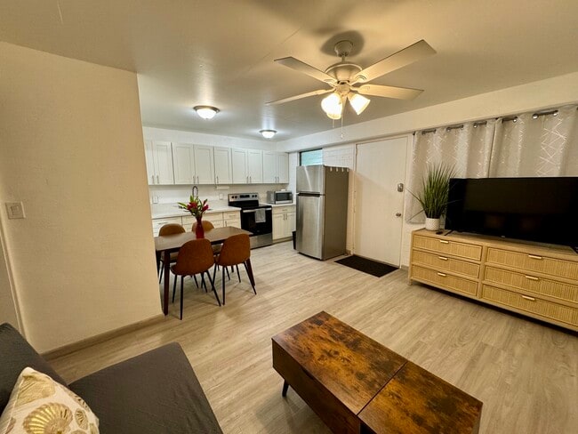 Building Photo - 410 Nahua St