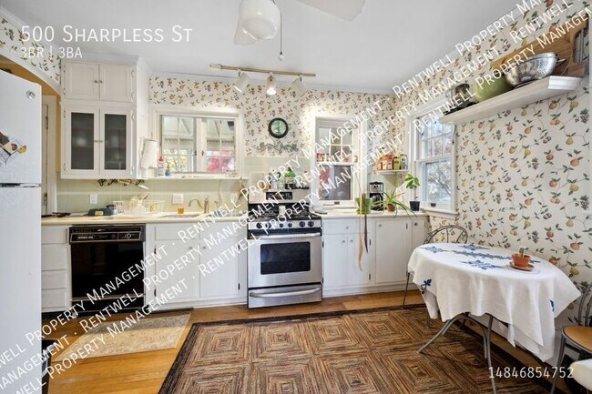 Building Photo - 3br 2.5ba Townhome in West Chester, PA  To...