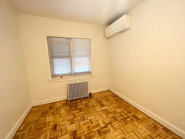 Foto del edificio - 2137 Gerritsen Ave