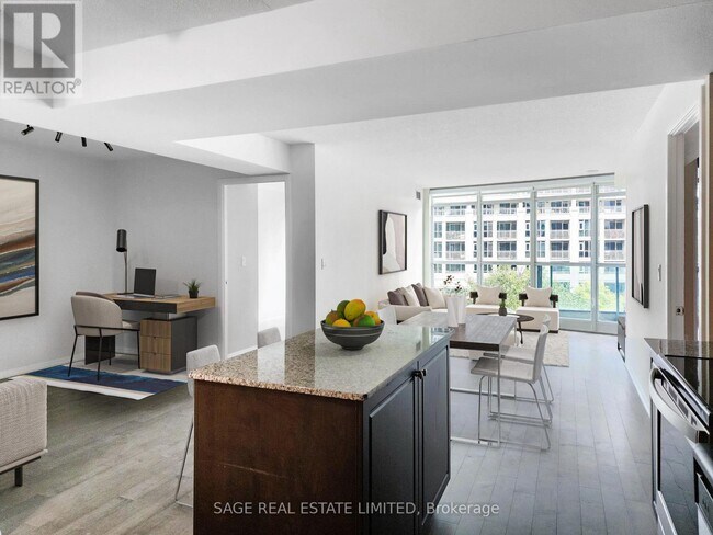 Building Photo - 209 Fort York Blvd