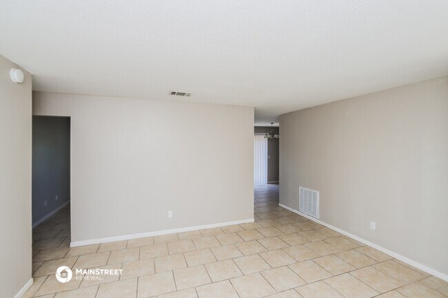 Foto del edificio - 2156 Kent St NE