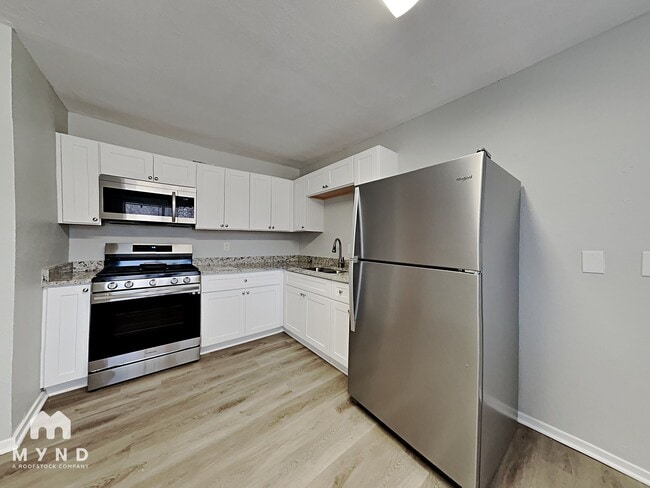 Foto del edificio - 4245 Larson Ln