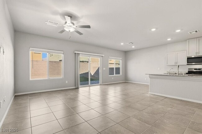 Building Photo - 3828 Ramura Ave