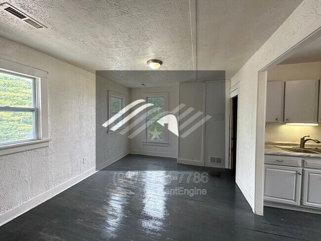 Foto del edificio - 721 E Pearl St