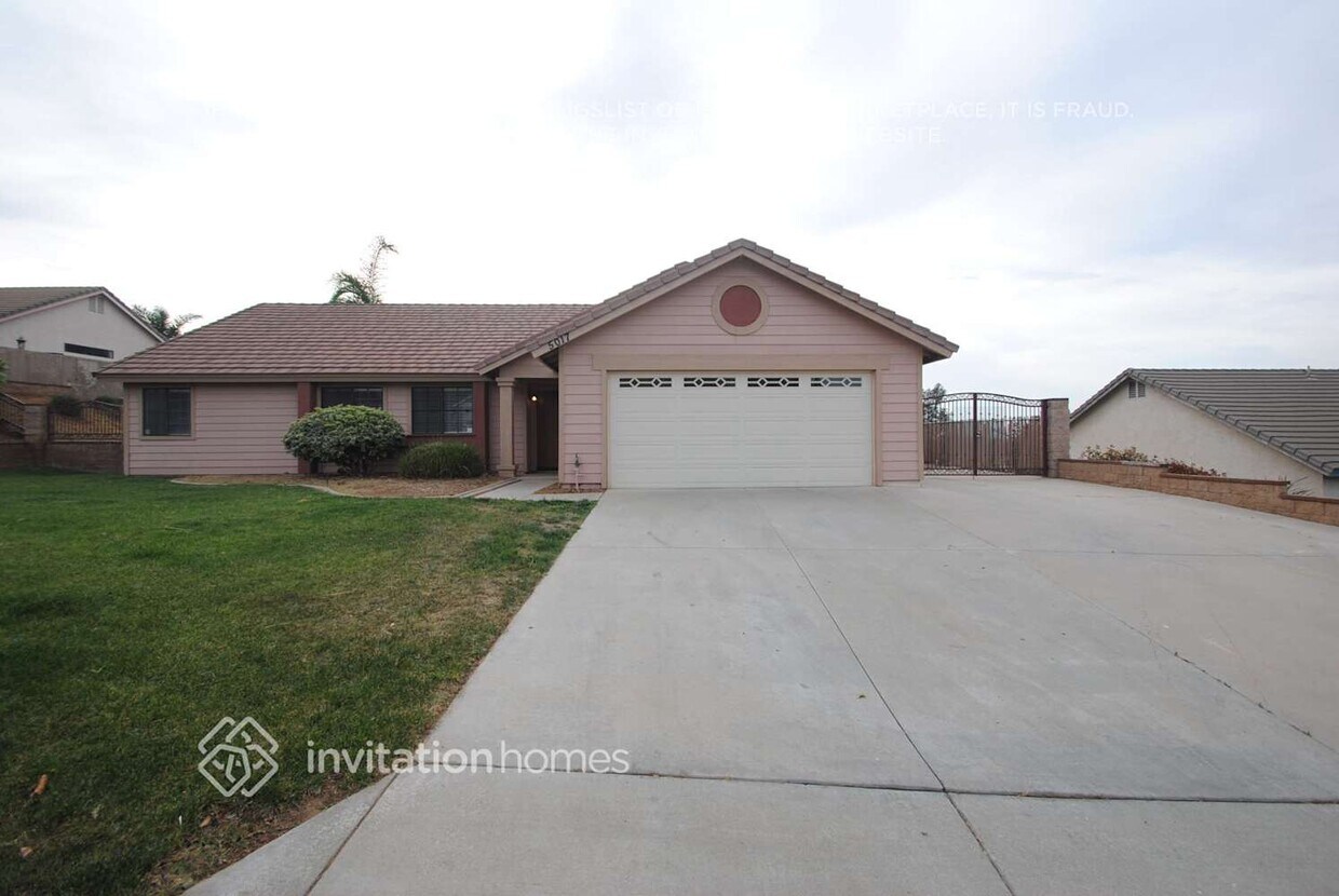 Foto principal - 5017 Castle Pine Ct