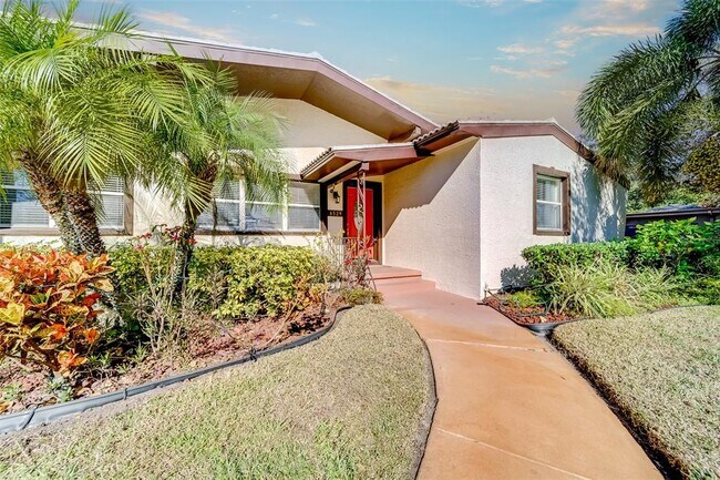 Building Photo - 6529 Renaldo Way S
