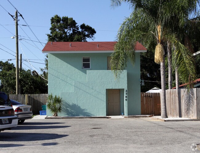 Building Photo - 2738 Herwald St