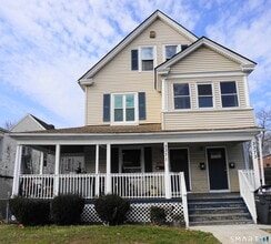 Building Photo - 3371-3373-3373 Main St