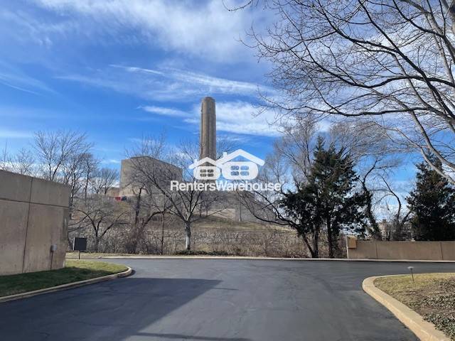 Building Photo - 2525 Main St