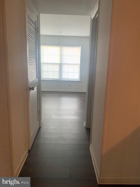 Foto del edificio - 484 Lafayette Dr