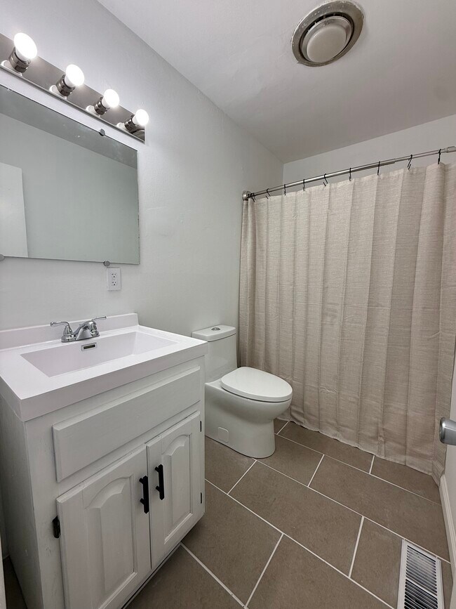 Foto del edificio - 601 Kinzer St