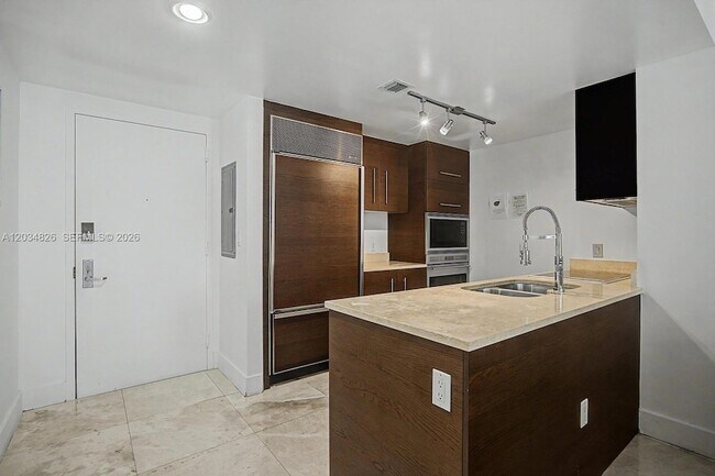 Photo - 485 Brickell Ave Apartment