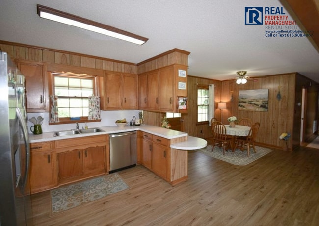 Photo - 182 Riverbend Dr. House