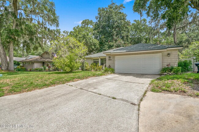 Foto del edificio - 10259 Classic Oak Rd N