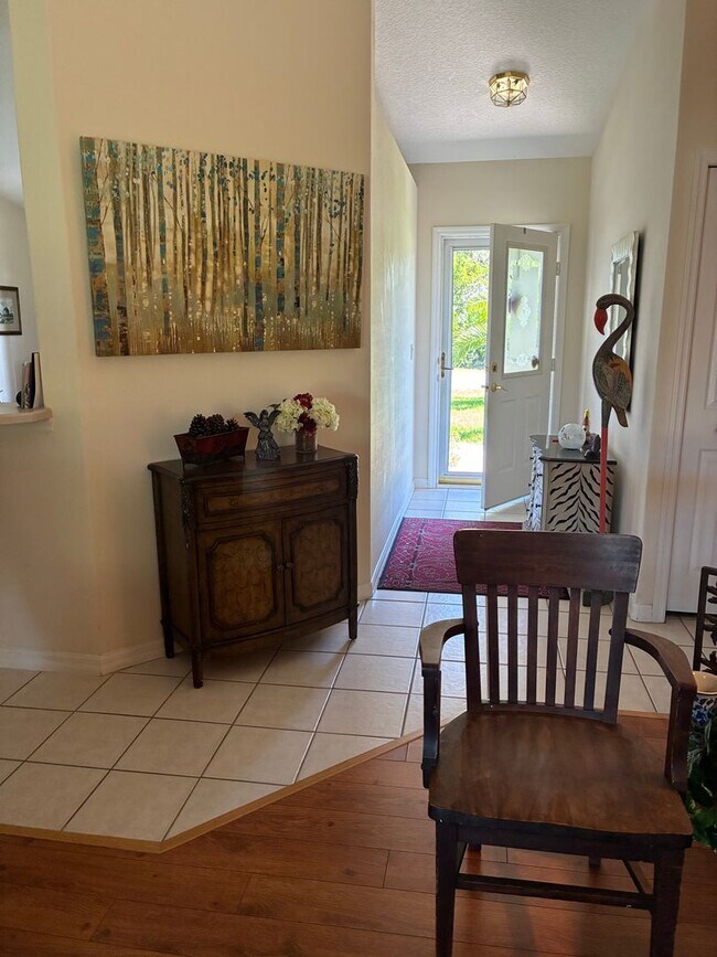 Foto del edificio - Discover this well-located 3-bedroom, 2-bath home in Palm Coast!