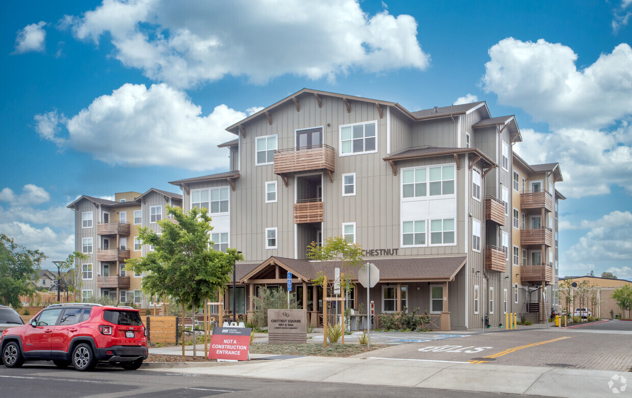 Building Photo - Chestnut Square Family Housing