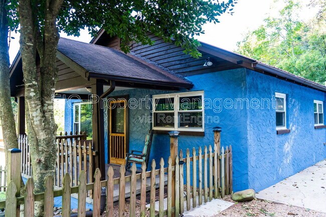 Foto del edificio - 4217 Cruze Rd