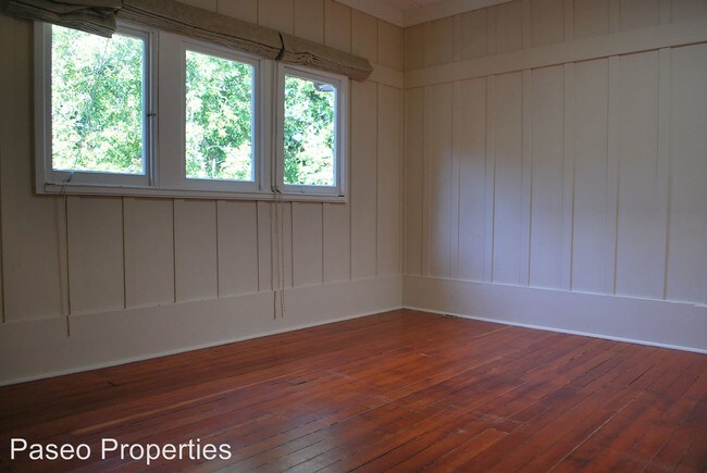 Building Photo - 251 Marion Ave