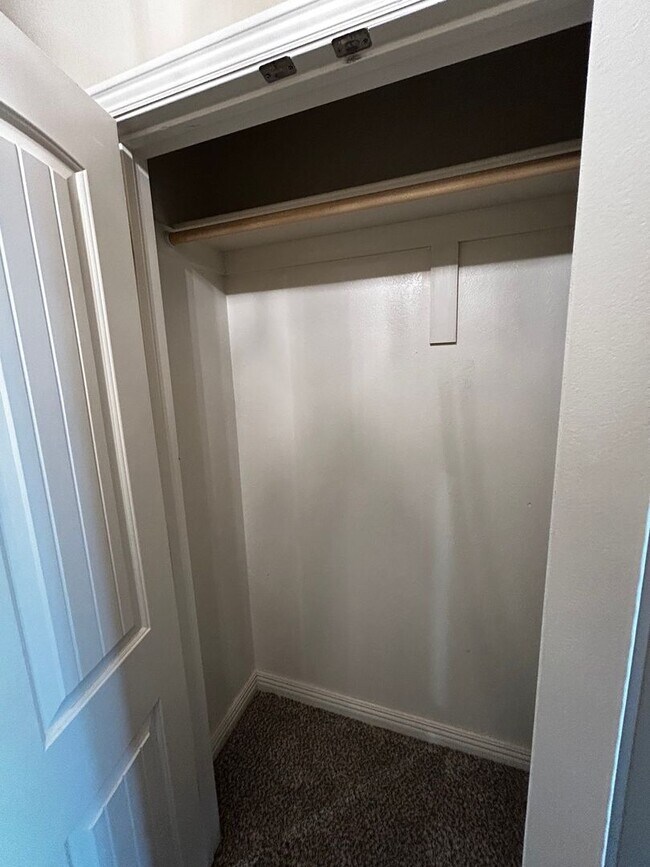 Foto del edificio - Private Treehouse Views - 3 Bed 2 Bath Home on Cul de sac!