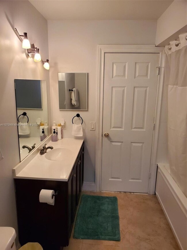 Building Photo - 2180 NW 70th Ave