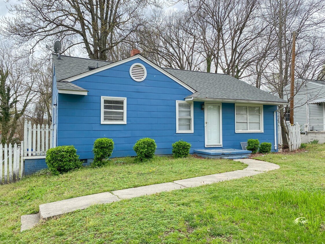 2402 Rowe St, Greensboro, NC 27407 House Rental in Greensboro, NC