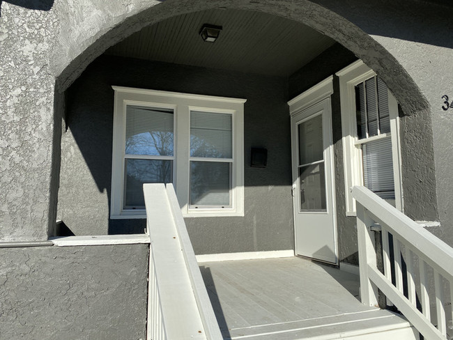 Foto del edificio - Completely new inside! Nice 2 bedroom home.
