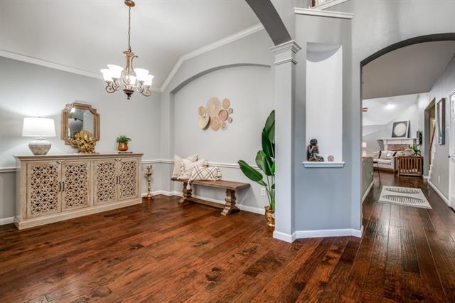Foto del edificio - 4209 Sandalwood Ln