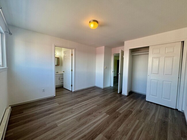 Foto del edificio - Move-In Ready One-Bedroom in Highland Park