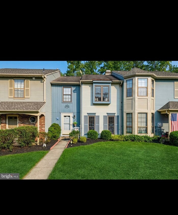 Foto principal - 144 Tynemouth Ct