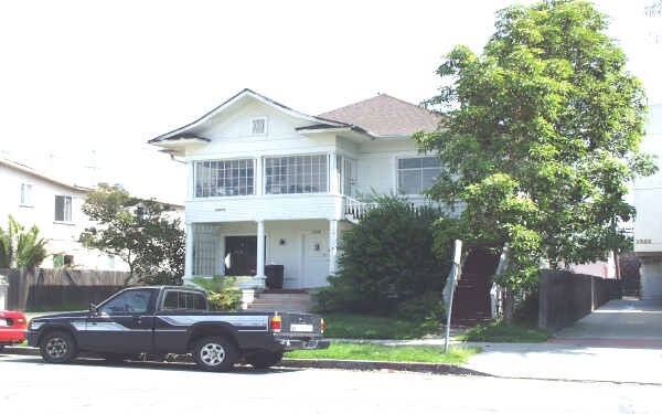 Building Photo - 1324 E Broadway
