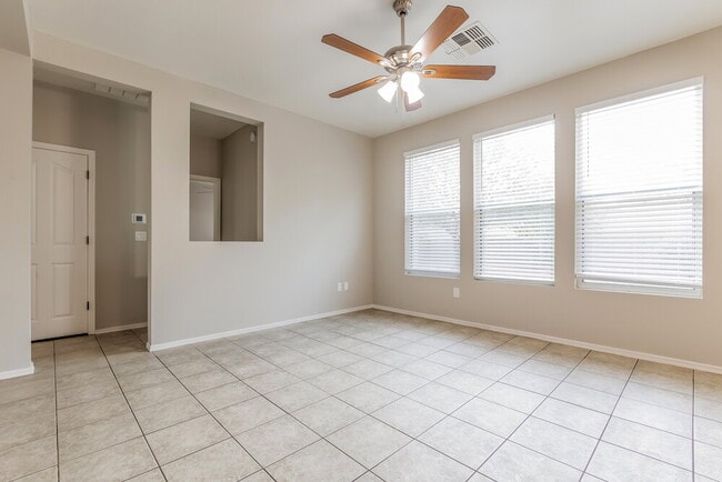 Building Photo - 4961 W Calle Don Alfonso