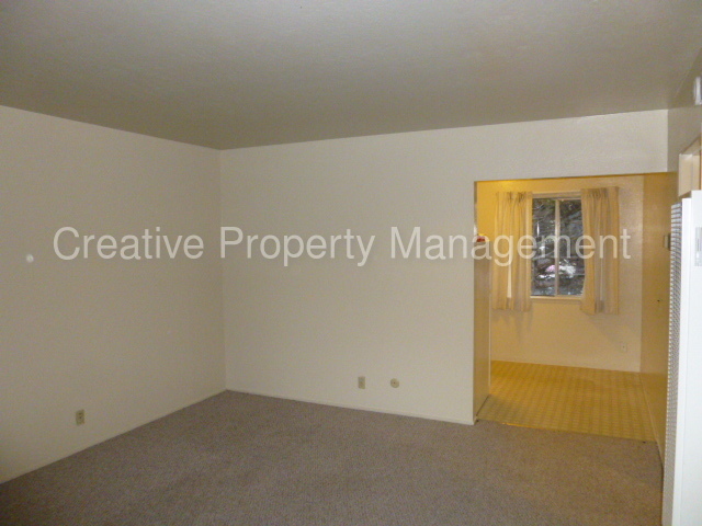Foto del edificio - 3094 Crescent Ave