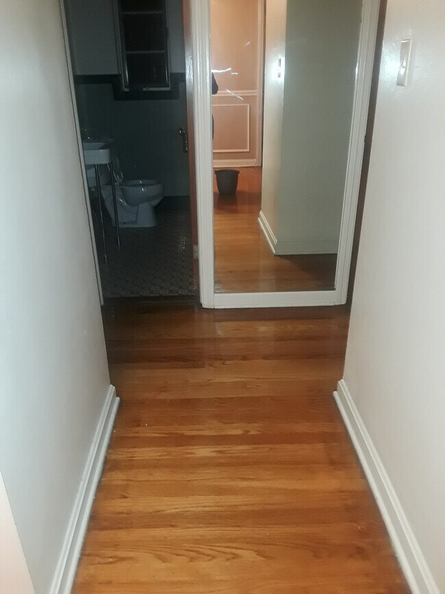 Foto del edificio - 2109 Braewick Cir
