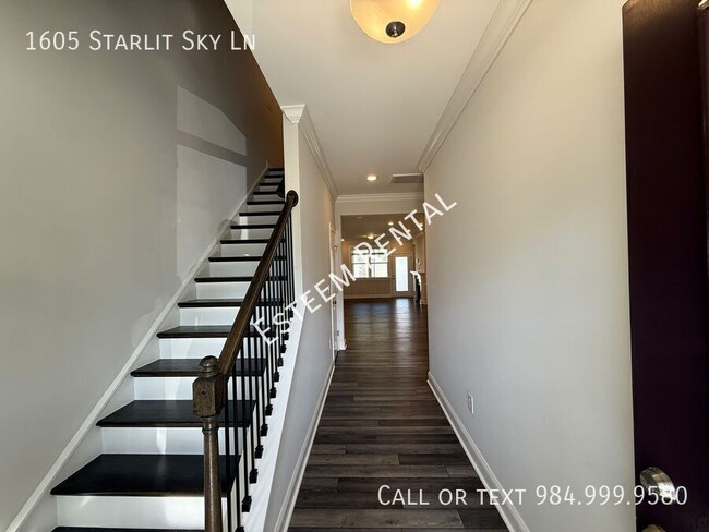 Foto del edificio - 1605 Starlit Sky Ln