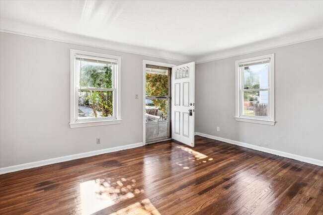 Building Photo - 20351 Morris Ave