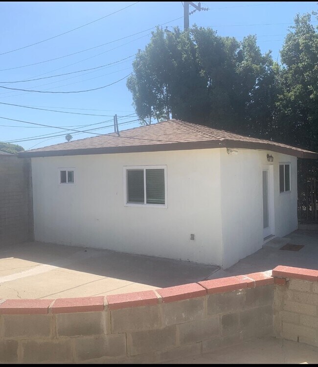 Foto del edificio - 2126 W 107th St