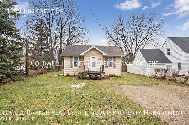 Foto del edificio - 1209 Hillcrest Dr