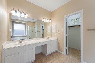 Building Photo - 22910 Fairleaf Cir