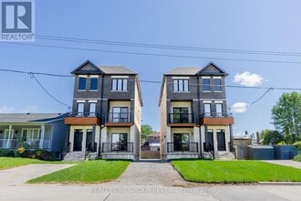 Building Photo - 227 Grenfell St