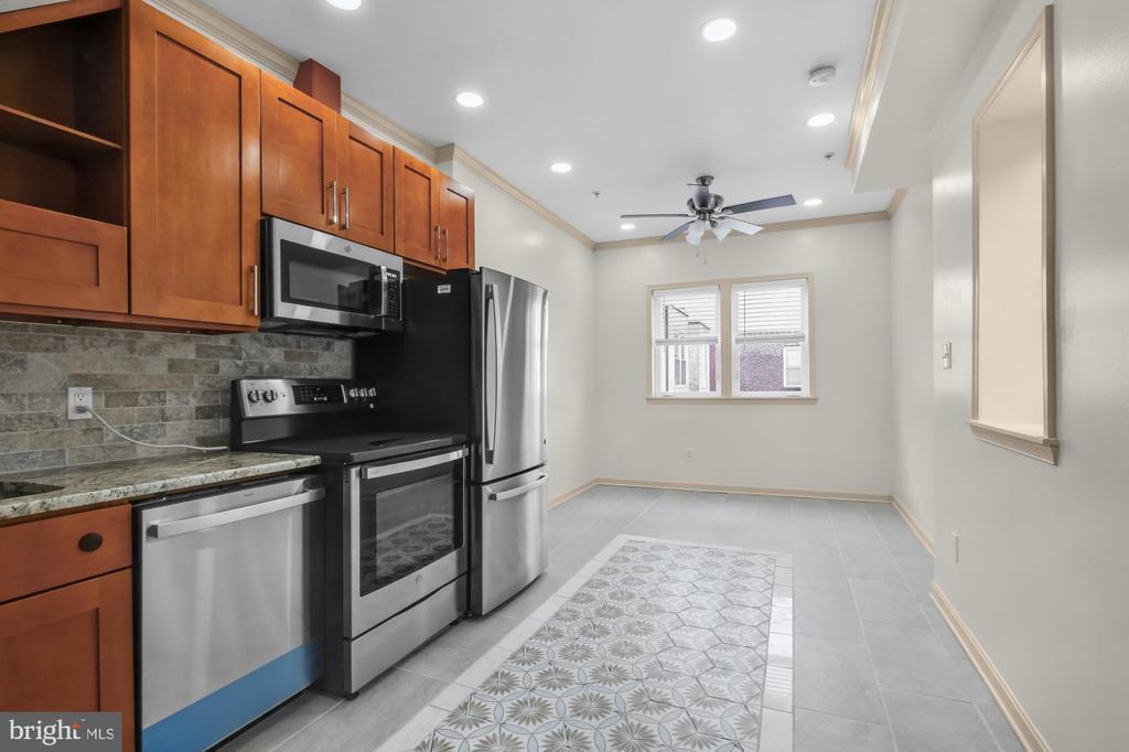 Foto principal - 2528 E Allegheny Ave