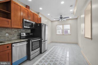 Building Photo - 2528 E Allegheny Ave