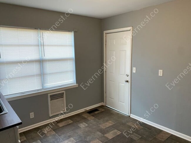 Foto del edificio - 737 47th St N