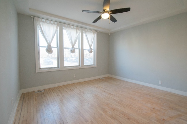 Foto del edificio - 2732 S Bonfield St