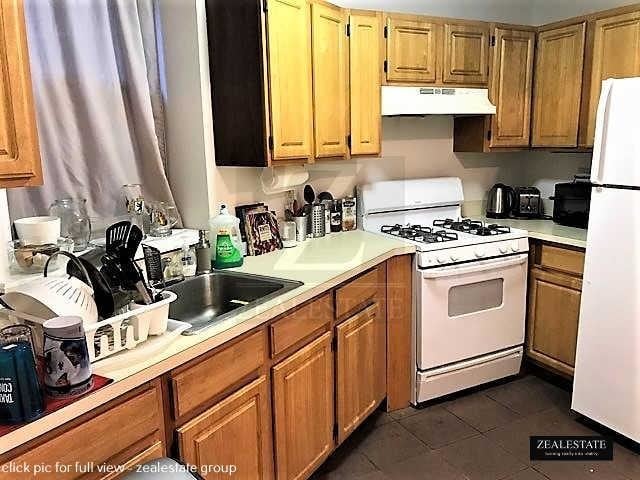 Foto del edificio - 398 Tompkins Ave