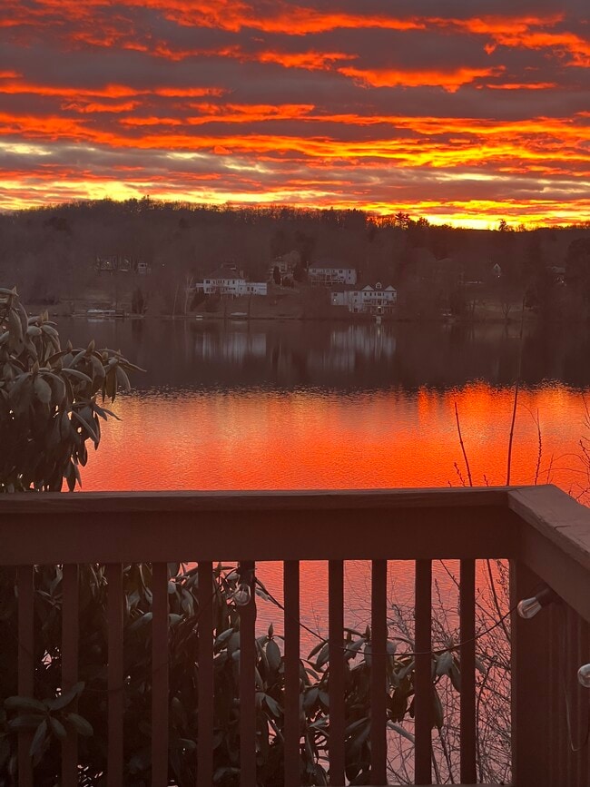 Building Photo - 19 Mattson Ave